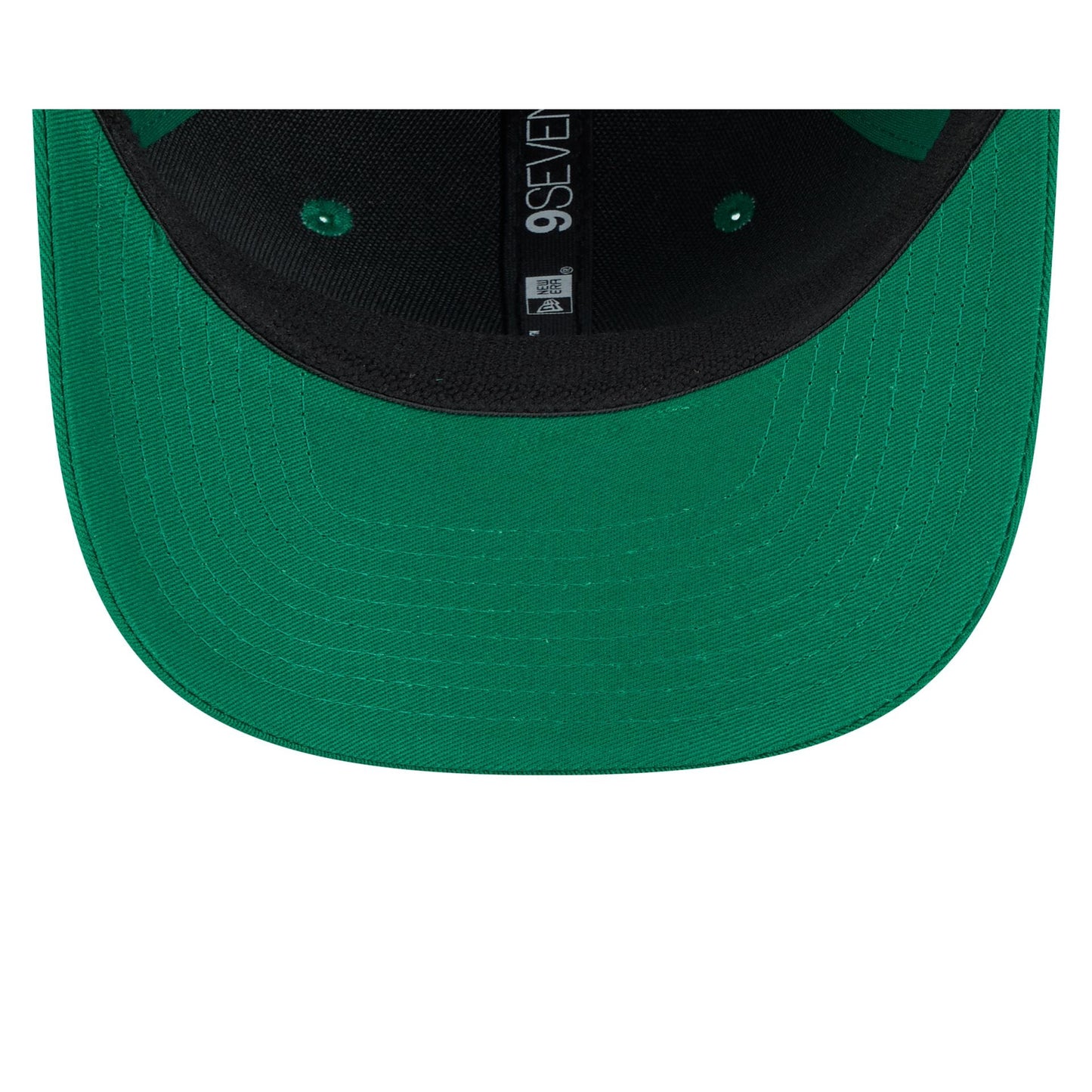 Boston Celtics Circle Patch 9SEVENTY Stretch-Snap Hat