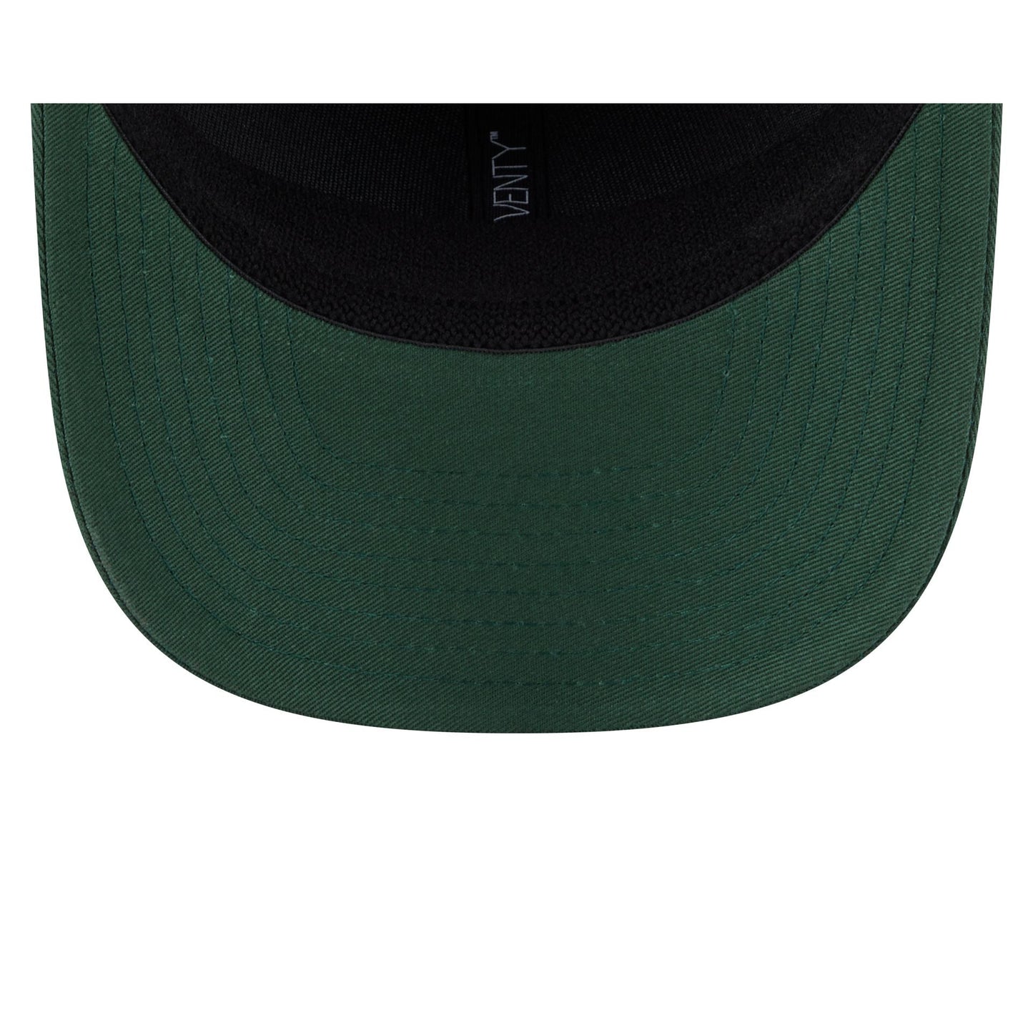 Milwaukee Bucks Circle Patch 9SEVENTY Stretch-Snap Hat