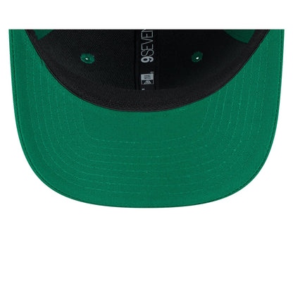 Boston Celtics Circle Patch 9SEVENTY Stretch-Snap Hat