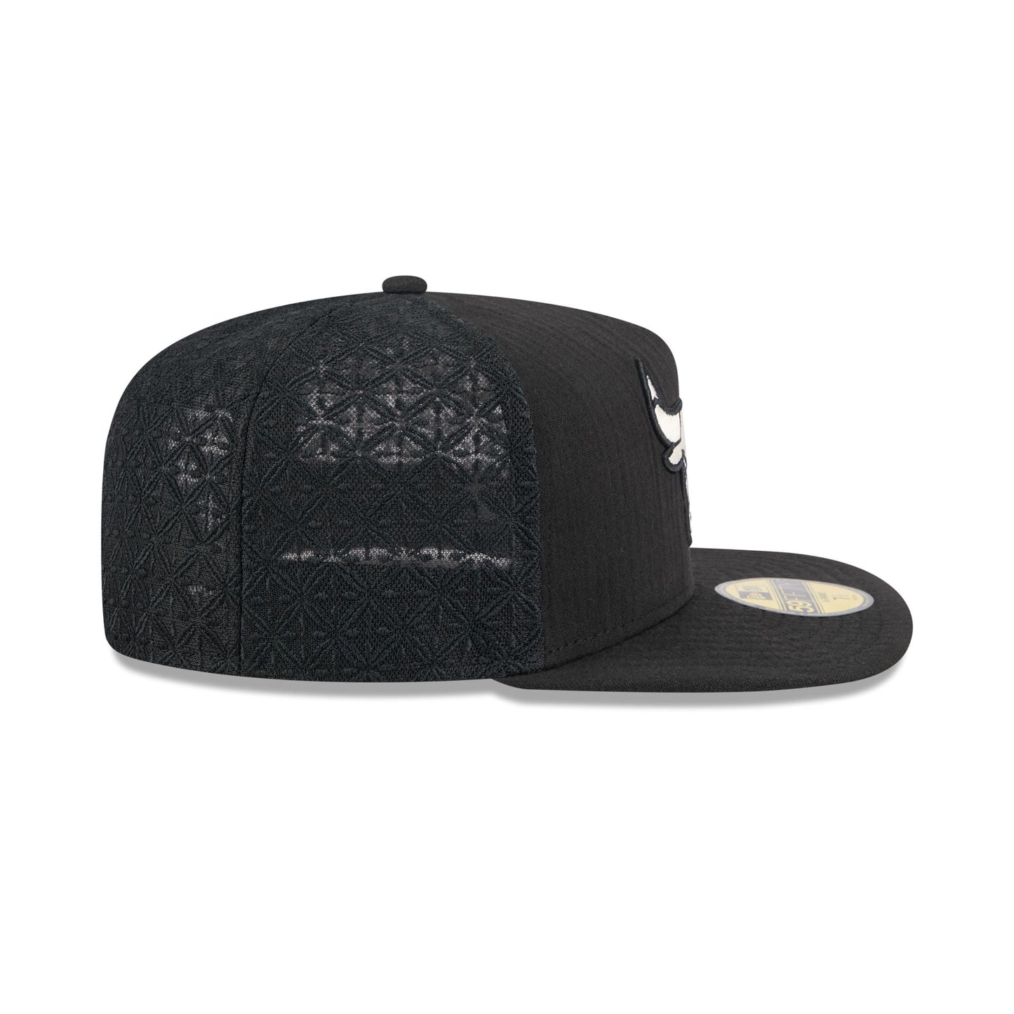 Chicago Bulls Black Mesh 59FIFTY A-Frame Fitted Hat